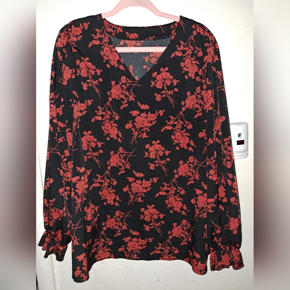 Size 16 floral blouse